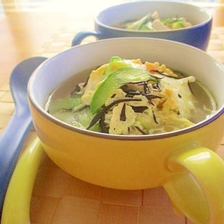 ひじきと豆腐ときゅうりの中華風スープ